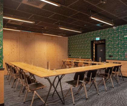 Eklo Hotels - PARIS - Groupes & Privatisations