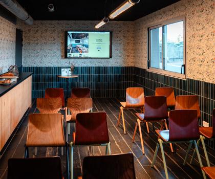 Eklo Hotels - Roissy - Groupes & Privatisations